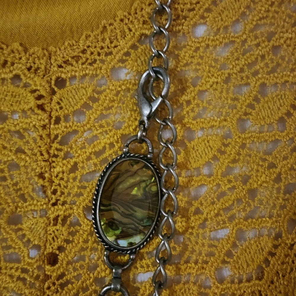 Vintage Concho Chain Belt Silver Tone Abalone-Like Swirled Colors - Picture 5 of 9